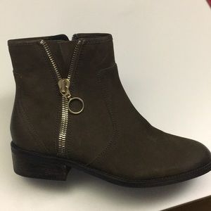 Steve madden chances taupe bootie